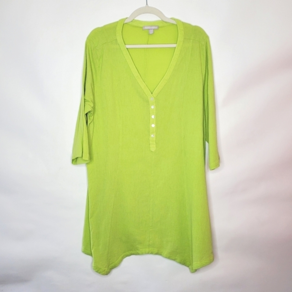 Gauzy Plus Size Henly Tunic 1X Handkerchief Hem Green Cotton Top Spring V-neck